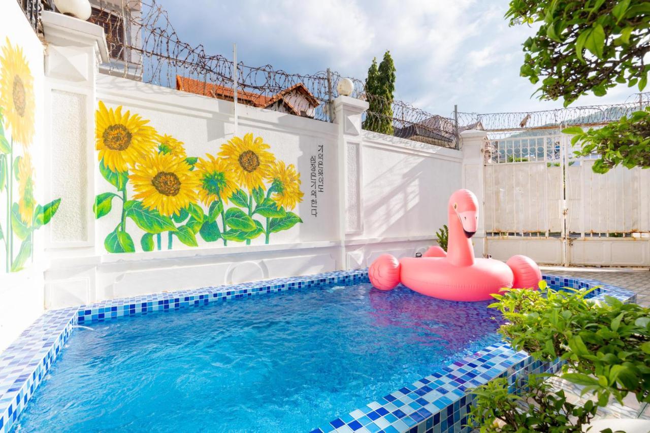 Palm Villa 3 - 5Bedrooms In Center Vungtau Vung Tau Exterior photo